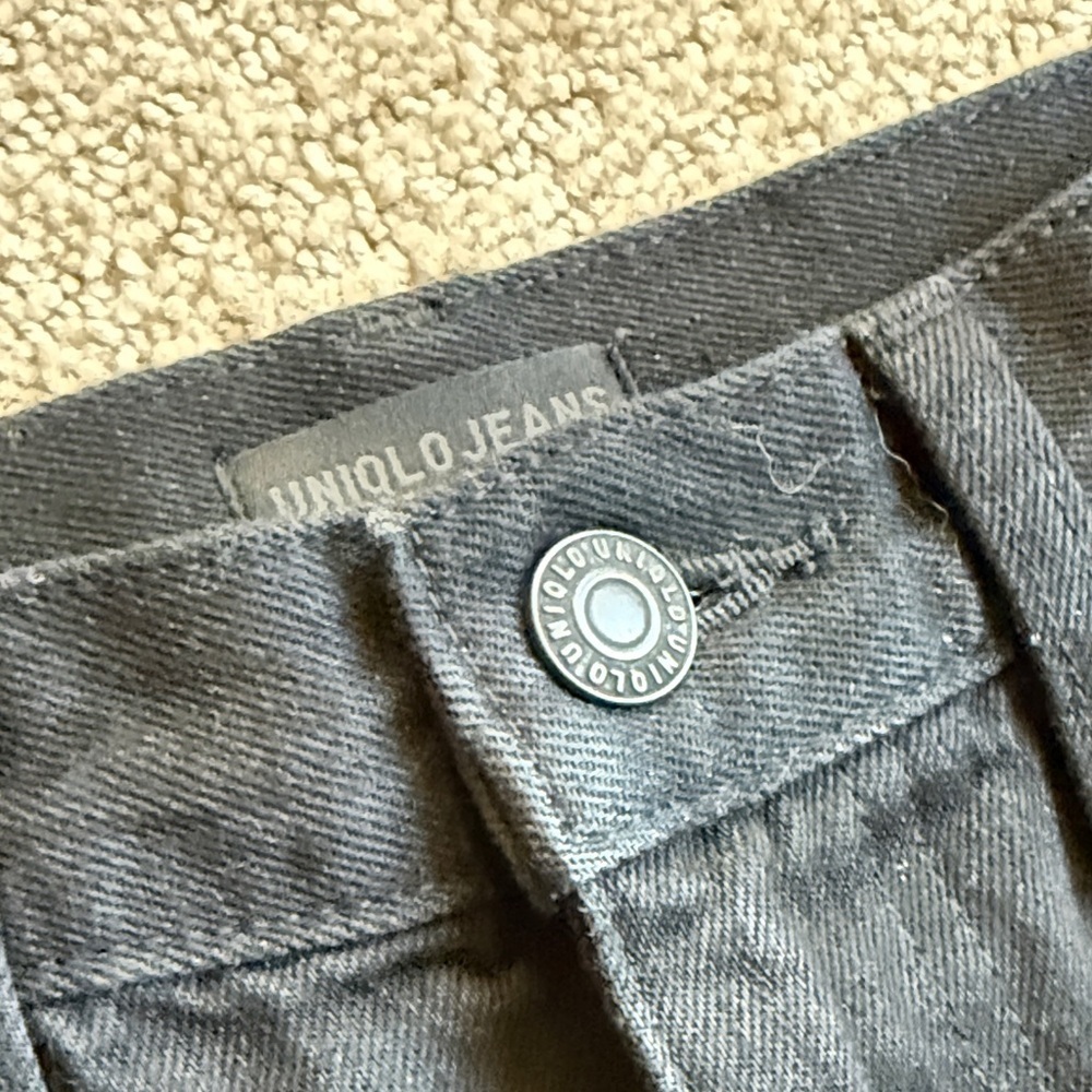 Uniqlo Black Denim Skirt - Picture 2 of 7